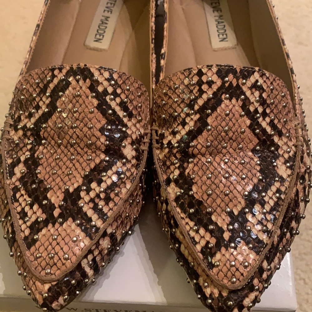 Steve Madden Feather S-Tan Snake Loafer - Picture 6 of 12